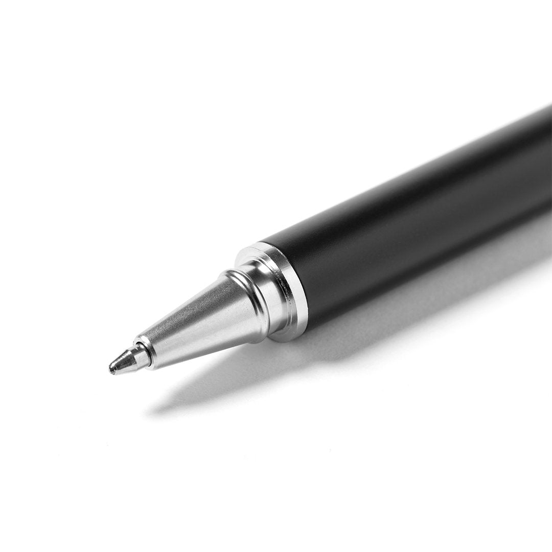 Eternal Twin Pro – Kugelschreiber & Ewiger Bleistift 2-in-1 Schreibset auf einem Schreibtisch.